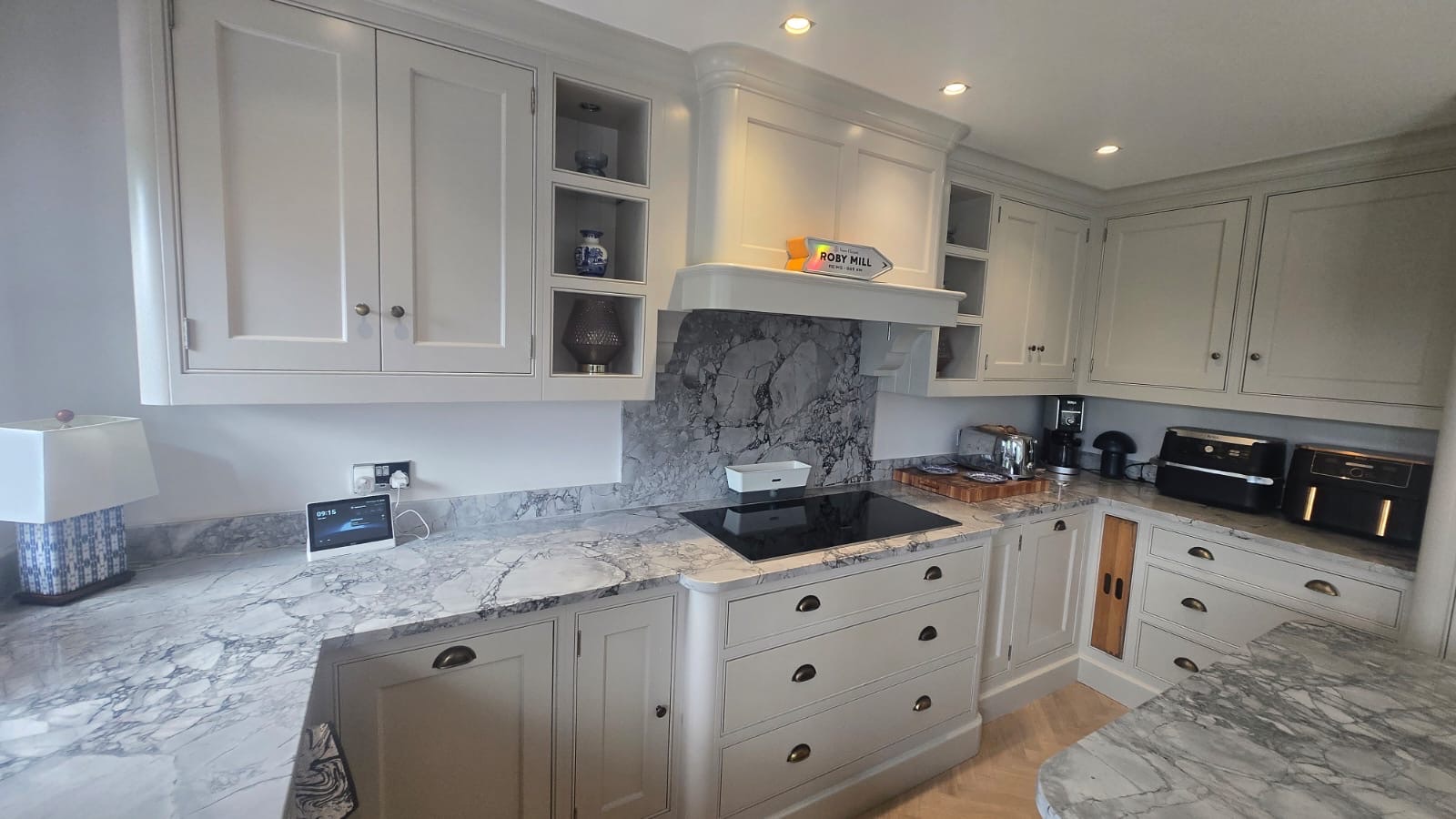 Tom Howley kitchen painter in Roby Mill