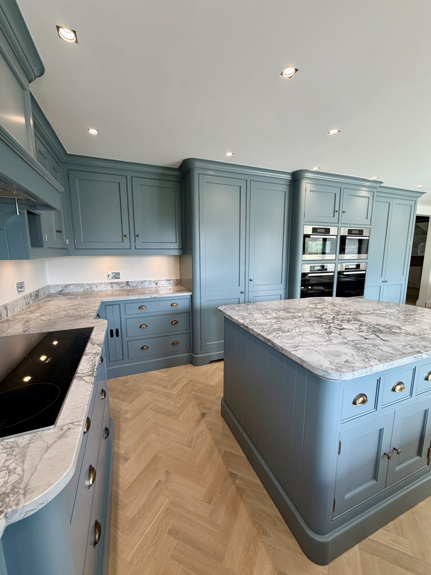 tom Howley kitchen painter in Roby Mill