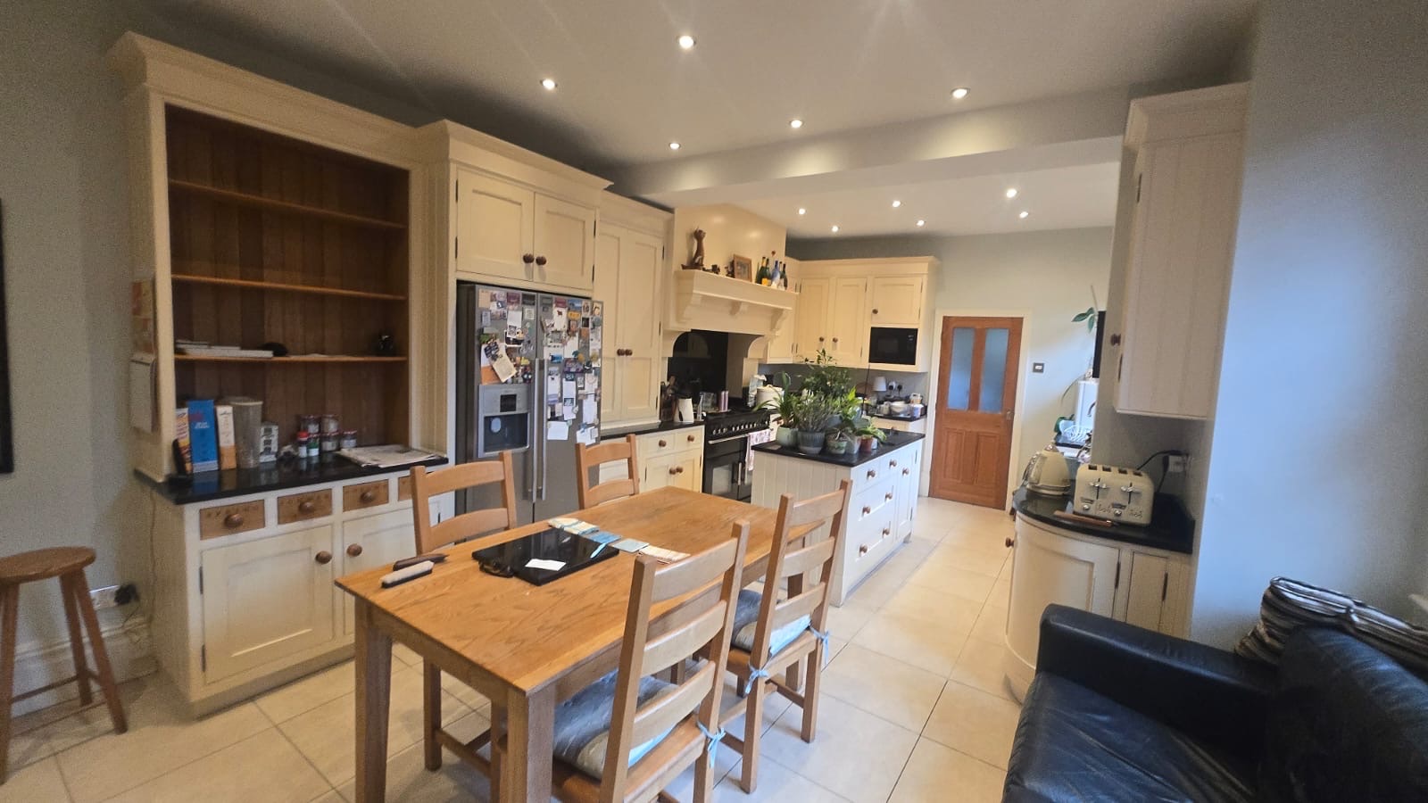 75b38e00 424c 4c6c 8e37 238f98942ba5 | Hand painted kitchens and furniture